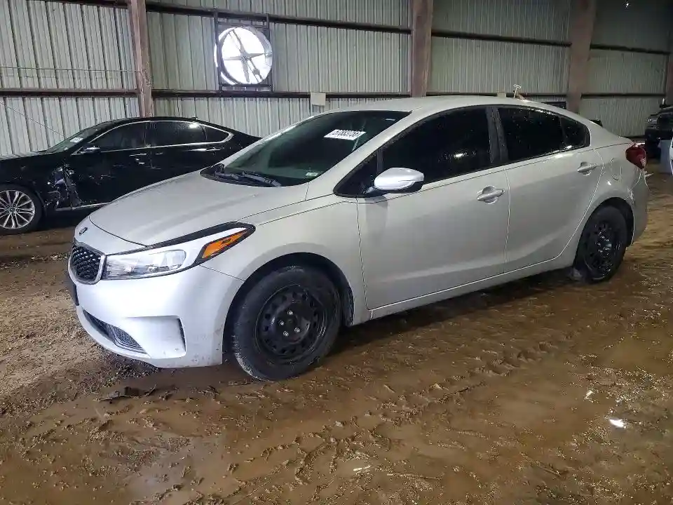 3KPFK4A70JE209884 2018 KIA FORTE-0