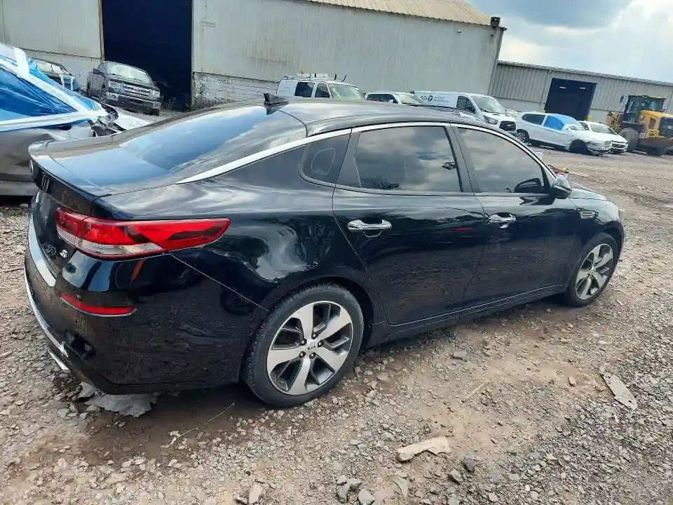 5XXGT4L3XLG425957 2020 KIA OPTIMA S-2
