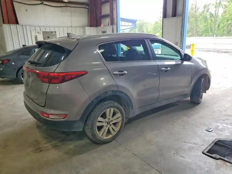 KNDPMCAC8K7556239 2019 KIA SPORTAGE-2