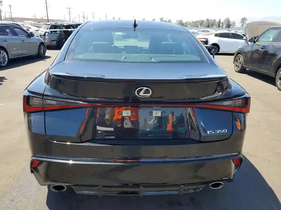 JTHGZ1B26S5084984 2025 LEXUS IS-5