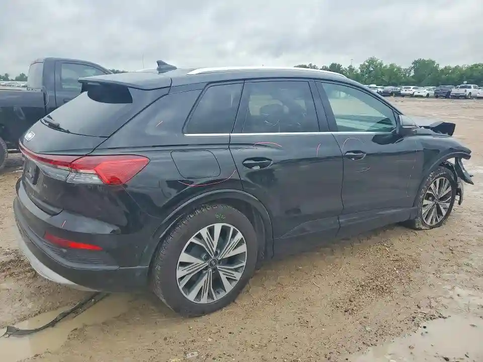 WA1BCBFZ1PP006435 2023 AUDI Q4 E-TRON-2