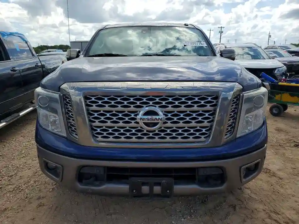 1N6AA1E69JN511518 2018 NISSAN TITAN-4
