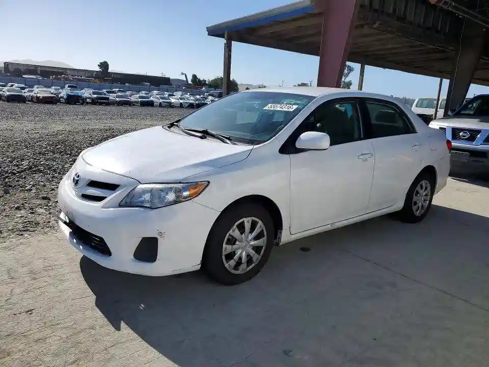 2T1BU4EE9BC585856 2011 TOYOTA COROLLA LE-0
