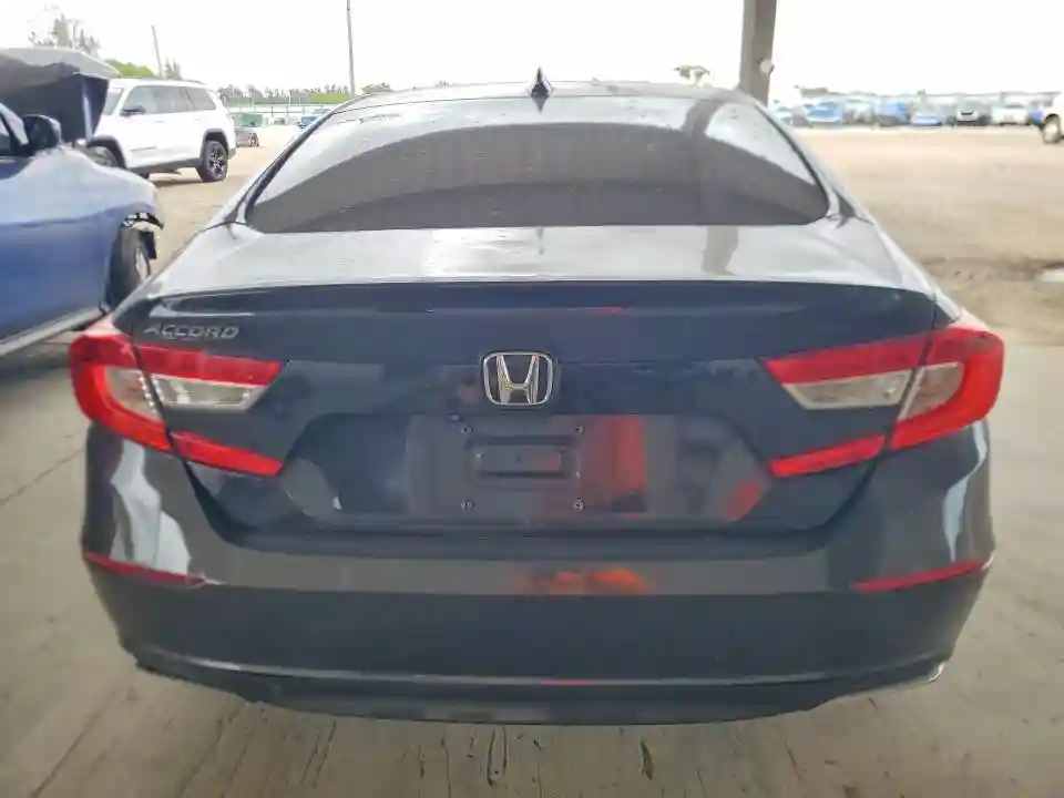 1HGCV1F14JA075141 2018 HONDA ACCORD-5