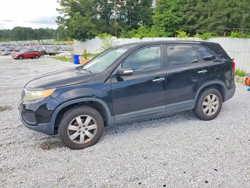 5XYKT3A1XBG136027 2011 KIA SORENTO-0