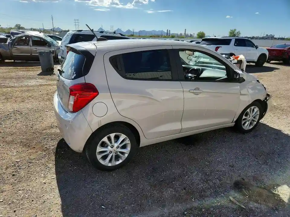 KL8CD6SA0MC746813 2021 CHEVROLET SPARK-2