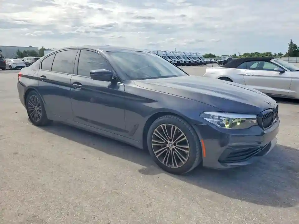 WBAJA7C57KWW32685 2019 BMW 5 SERIES-3