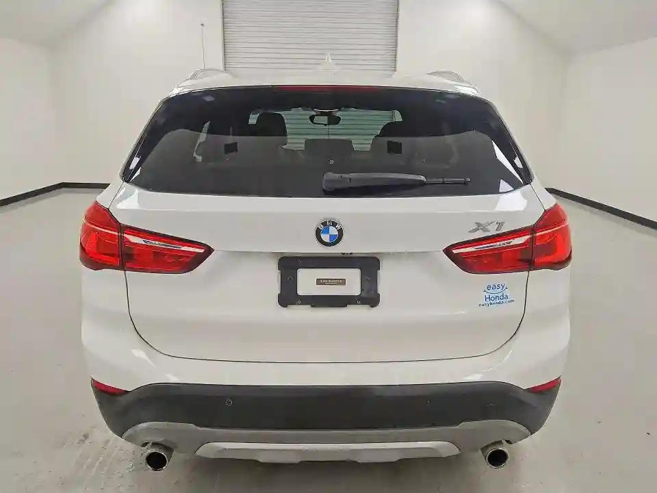 WBXHU7C38J5H39715 2018 BMW X1-5