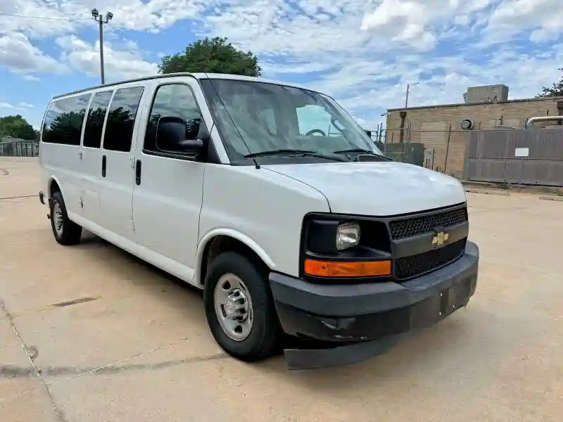 1GAZGNFF6H1310163 2017 CHEVROLET EXPRESS-0