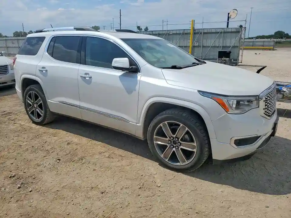1GKKNXLS7HZ301795 2017 GMC ACADIA DEN-3