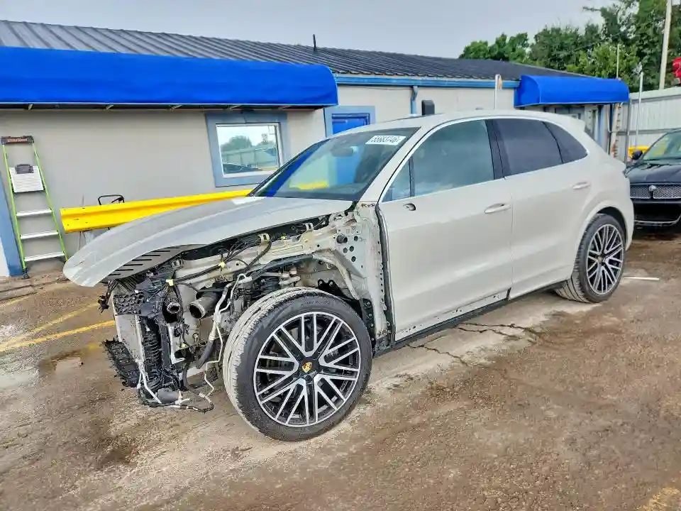 WP1AA2AY9RDA14226 2024 PORSCHE CAYENNE-0
