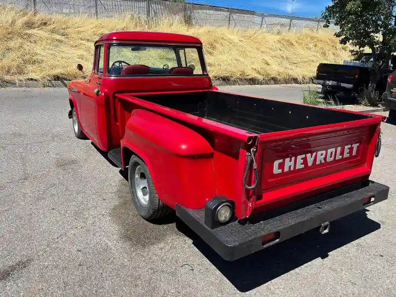 102PT5579 1957 CHEVROLET C/K3500-2