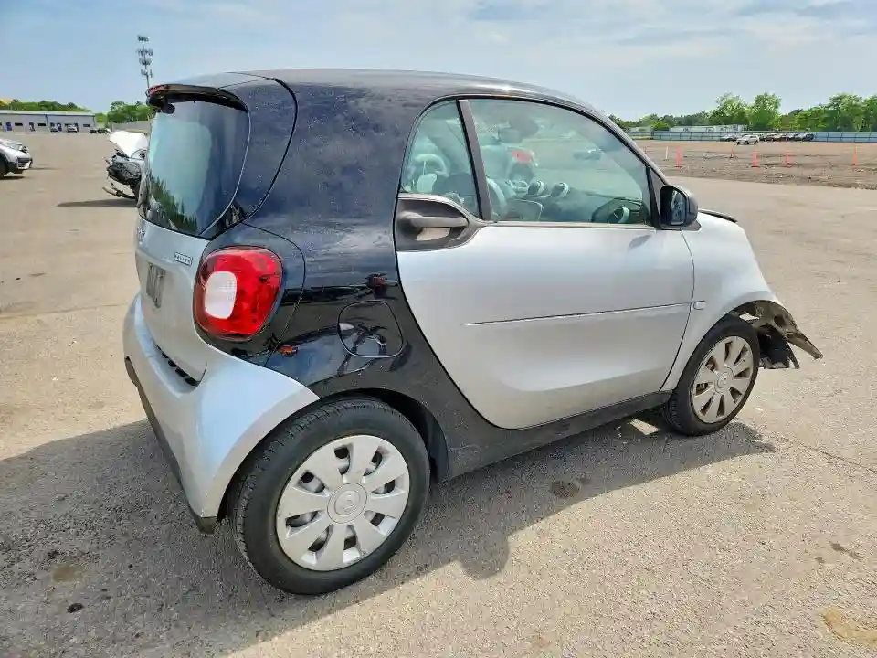 WMEFJ5DA4GK057339 2016 SMART FORTWO-2