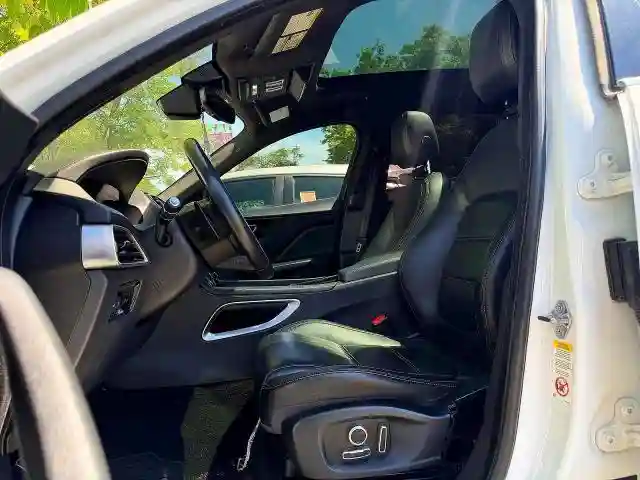 SADCK2GX2KA601028 2019 JAGUAR F-PACE-4