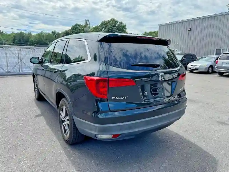 5FNYF6H57JB012590 2018 HONDA PILOT-1