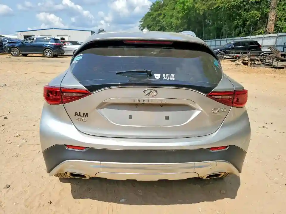 SJKCH5CR6HA039160 2017 INFINITI QX30-5