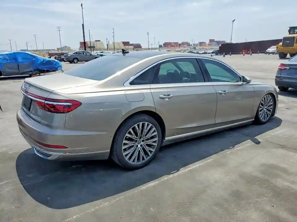 WAU8DAF85KN017647 2019 AUDI A8-2