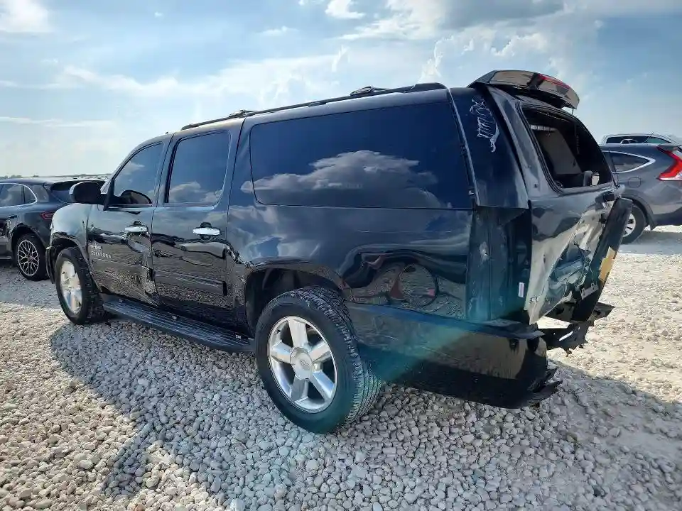 1GNSCHE06DR377321 2013 CHEVROLET SUBURBAN-1