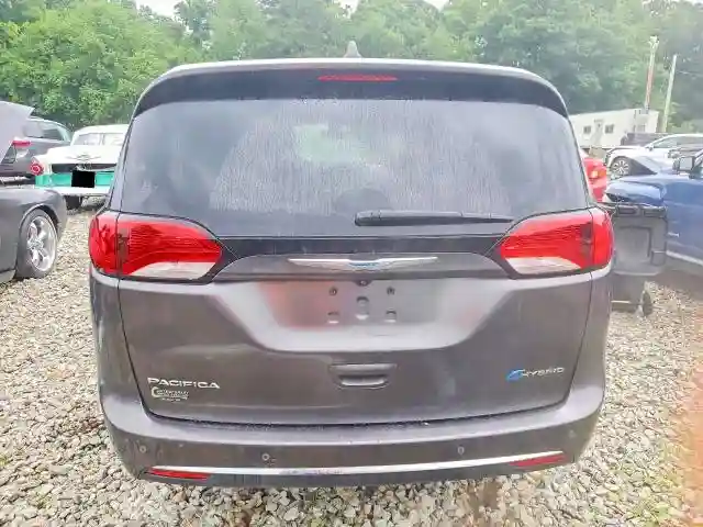 2C4RC1H71JR145156 2018 CHRYSLER PACIFICA-5