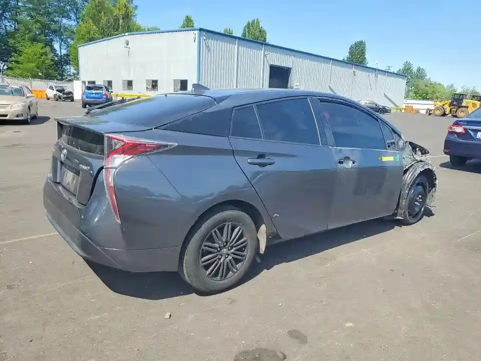 JTDKARFUXG3005252 2016 TOYOTA PRIUS-2