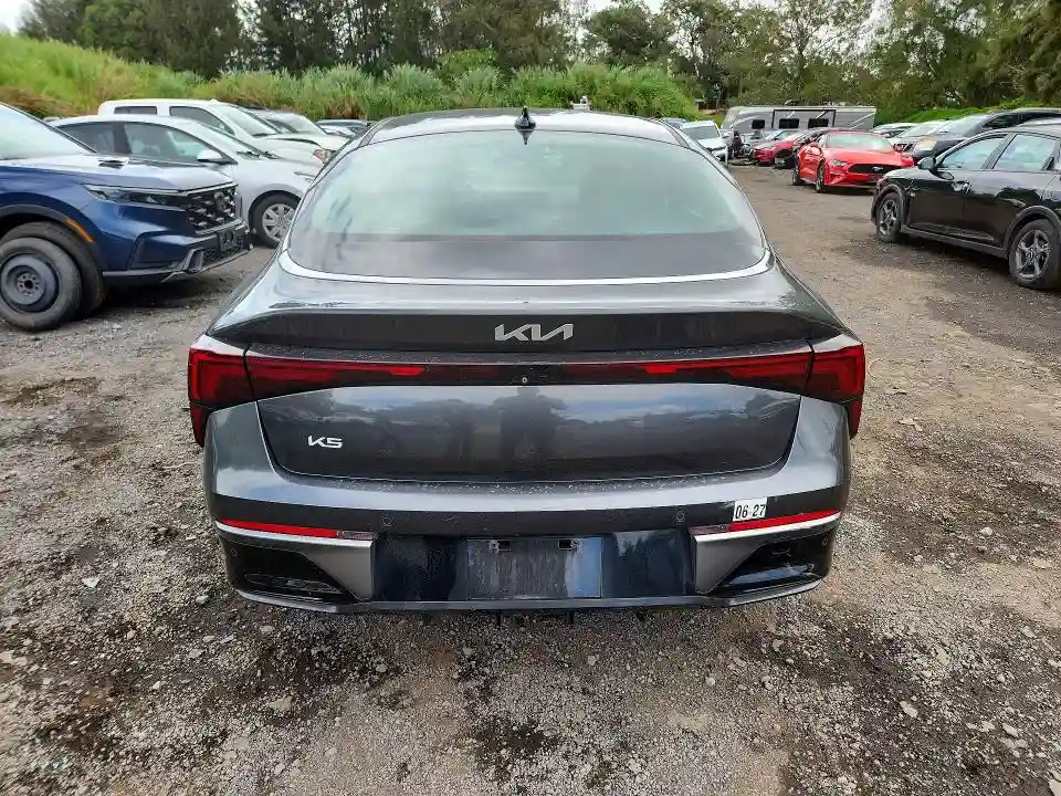 KNAG24J72S5358215 2025 KIA K5-5