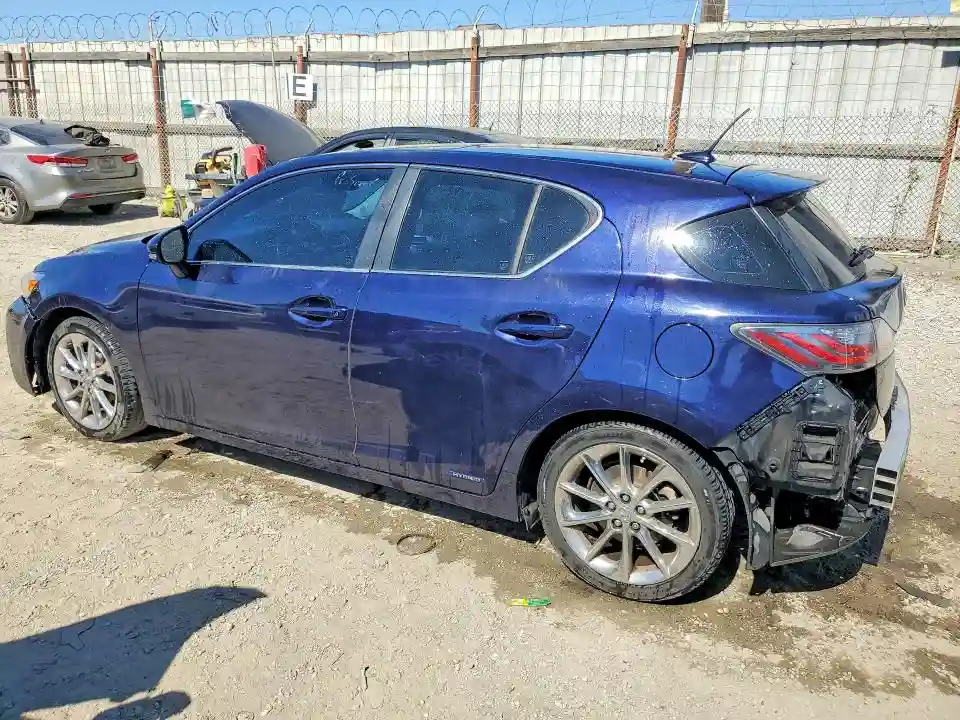 JTHKD5BH0B2027590 2011 LEXUS CT 200-1