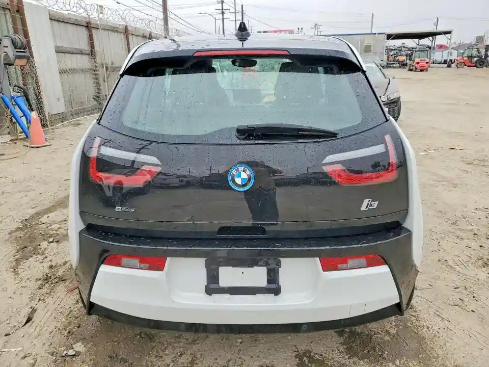 WBY1Z4C5XEV276588 2014 BMW I SERIES-5