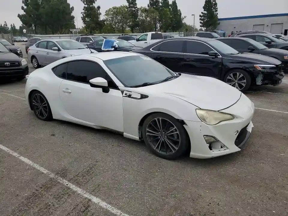 JF1ZNAA18D1721484 2013 SCION FRS-3