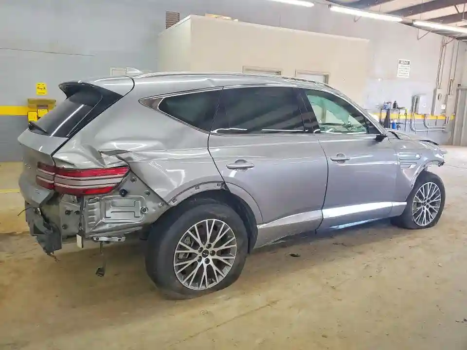 KMUHFESB2SU240186 2025 GENESIS GV80-2
