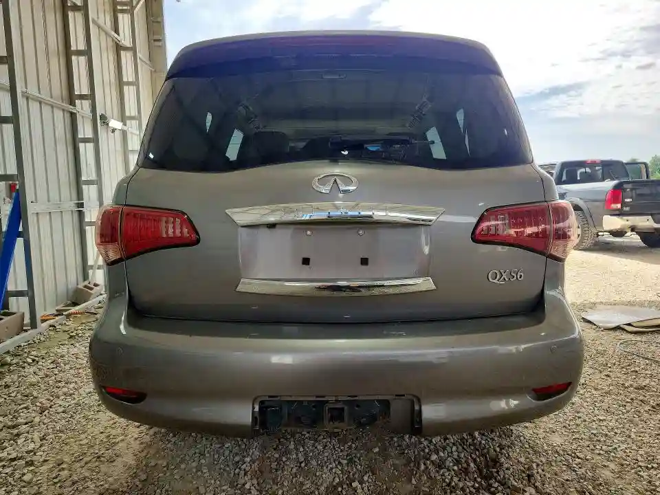 JN8AZ2NF2B9501686 2011 INFINITI QX56-5