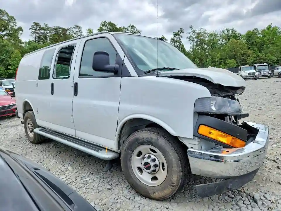 1GTW7AFP6S1169405 2025 GMC SAVANA-3