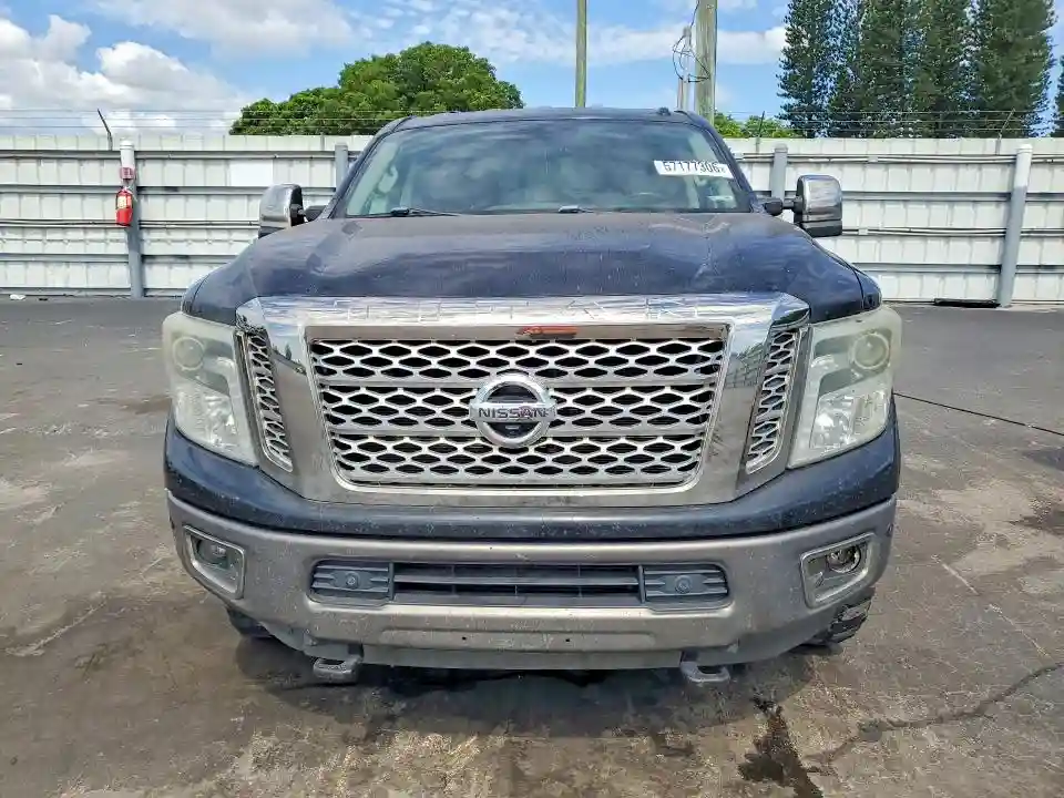 1N6BA1F45HN522219 2017 NISSAN TITAN-4