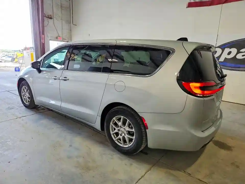 2C4RC1BGXPR625049 2023 CHRYSLER PACIFICA-1