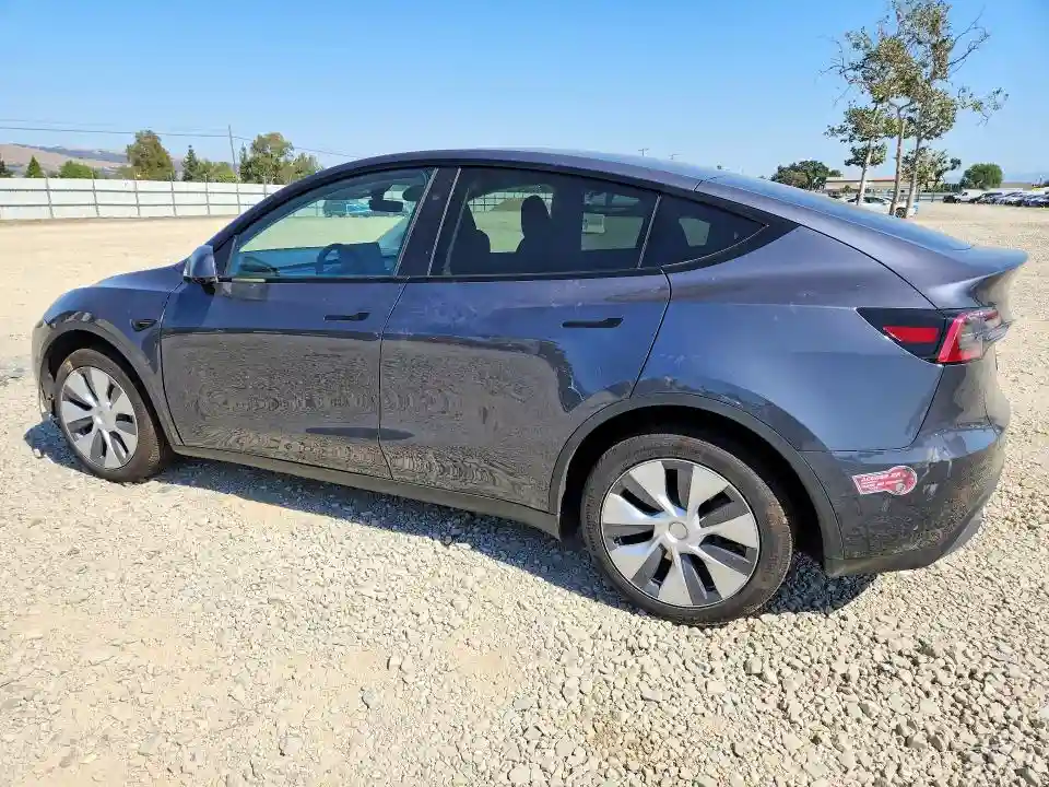 7SAYGDEE0PF938153 2023 TESLA MODEL Y-1