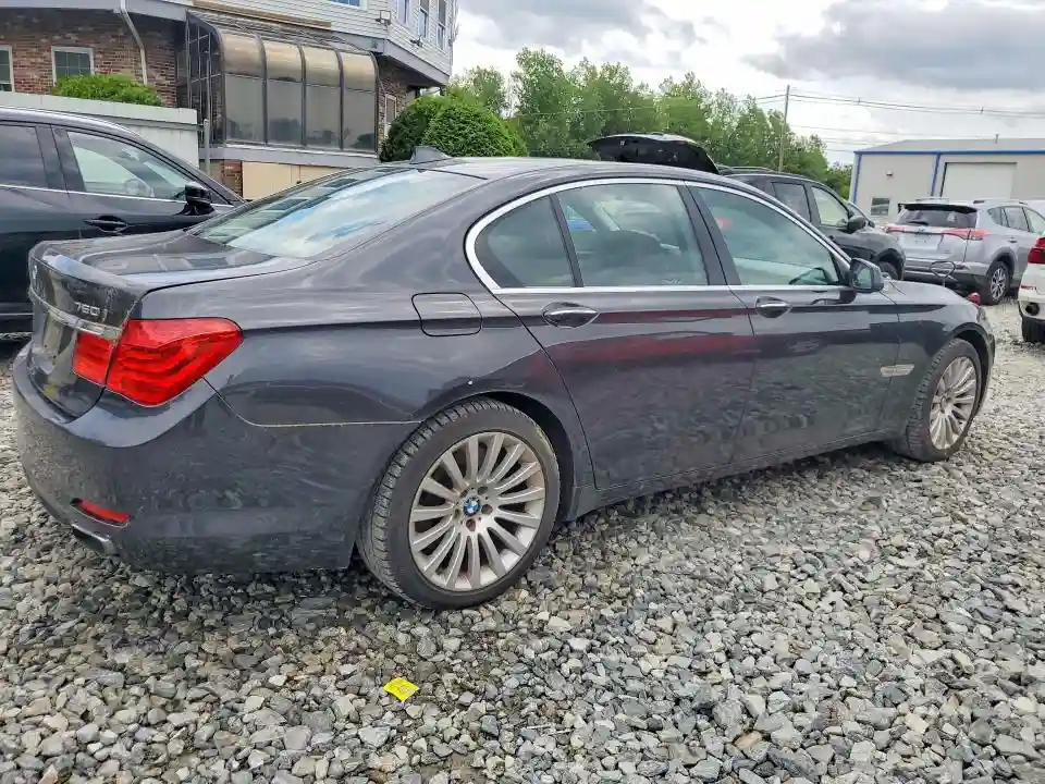 WBAKC6C56CC396185 2012 BMW 7 SERIES-2