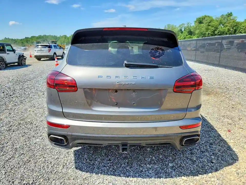 WP1AA2A26HKA92064 2017 PORSCHE CAYENNE-5