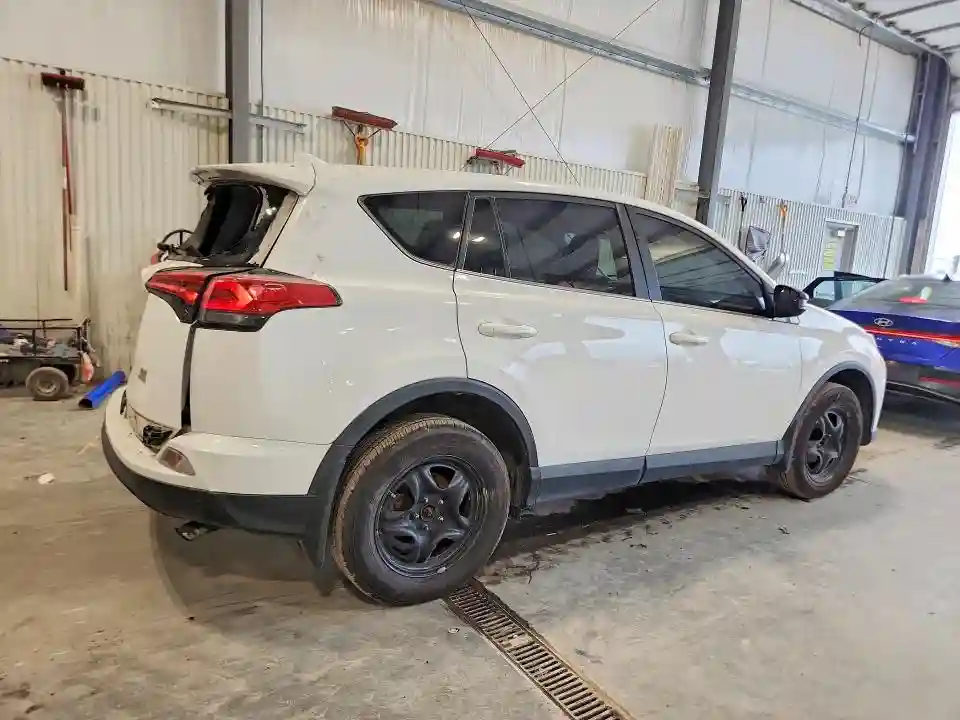 2T3BFREV7HW626040 2017 TOYOTA RAV4-2