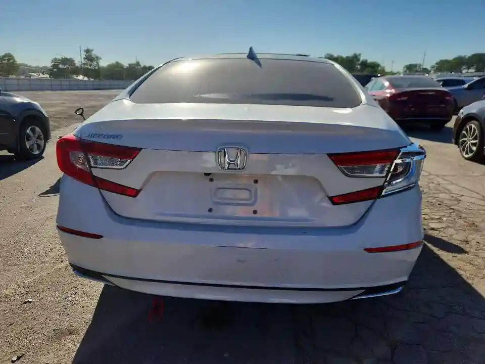 1HGCV1F4XJA065160 2018 HONDA ACCORD-5