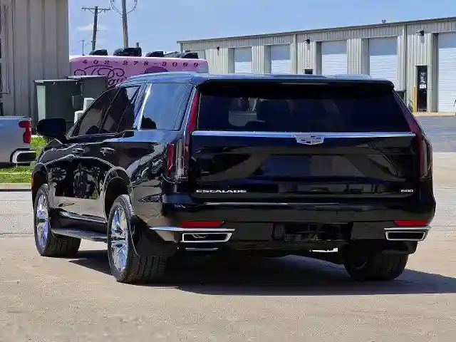 1GYS4CKL6PR510374 2023 CADILLAC ESCALADE-2