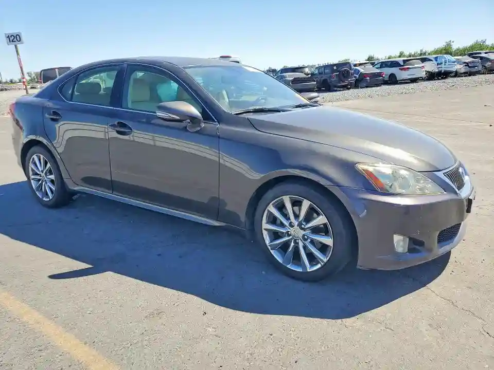 JTHBF5C21A5114481 2010 LEXUS IS-3