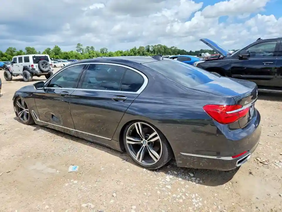 WBA7E2C57JG741481 2018 BMW 7 SERIES-1
