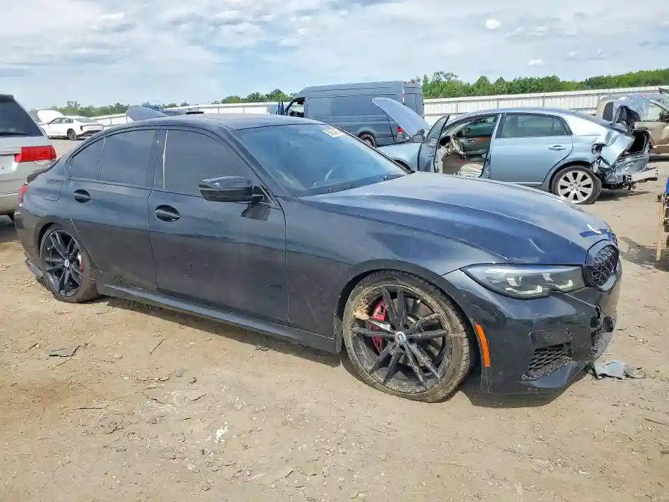 3MW5U7J00N8C71989 2022 BMW M3-3