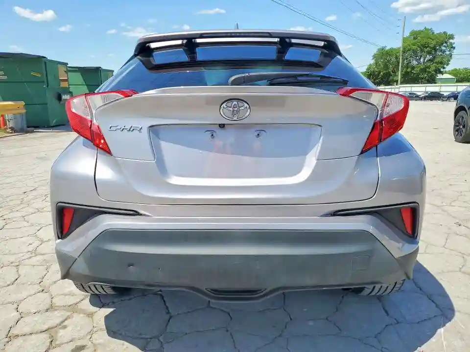 NMTKHMBX4JR035432 2018 TOYOTA C-HR-5