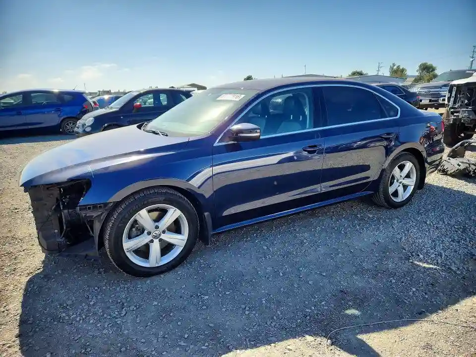 1VWBP7A3XEC007787 2014 VOLKSWAGEN PASSAT-0