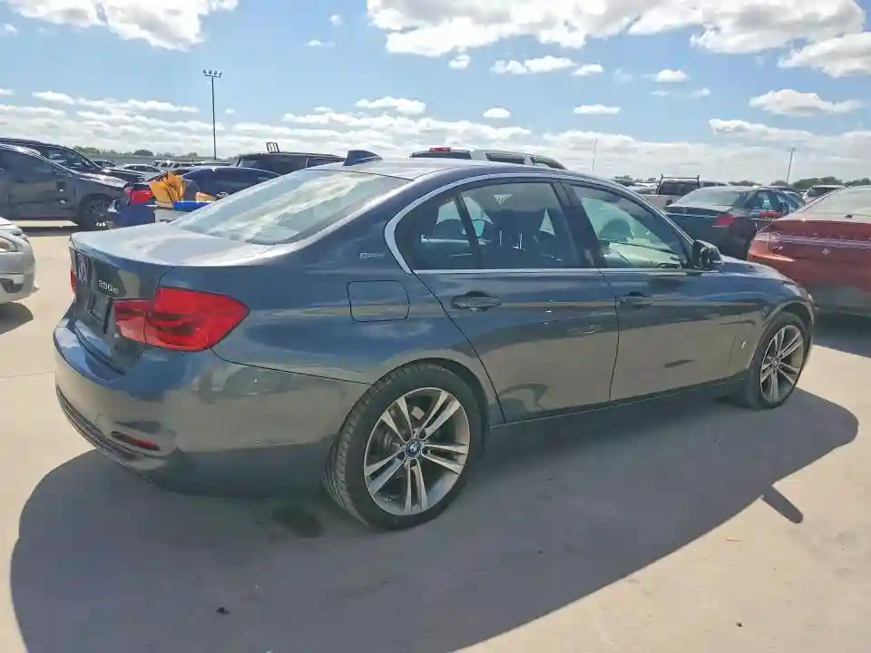 WBA8E1C58JA758663 2018 BMW 3 SERIES-2