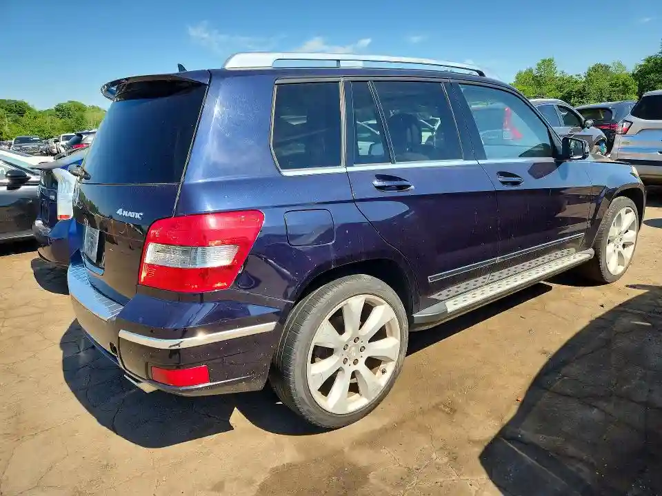 WDCGG8HB7AF360471 2010 MERCEDES-BENZ GLK-CLASS-2