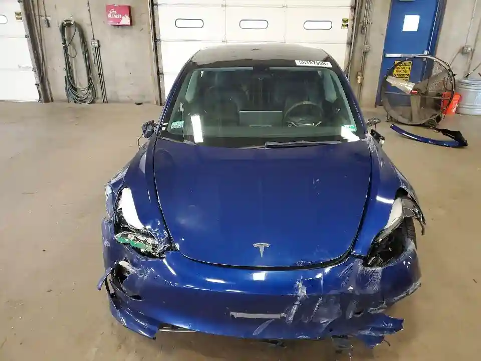 5YJ3E1EAXNF289113 2022 TESLA MODEL 3-4