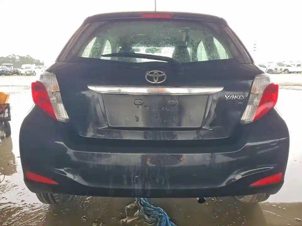 JTDJTUD33CD511724 2012 TOYOTA YARIS-5