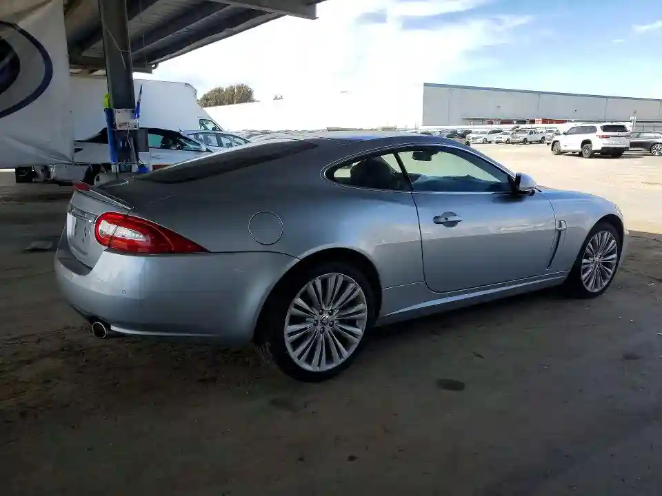 SAJWA4FB1BLB39034 2011 JAGUAR XK-2