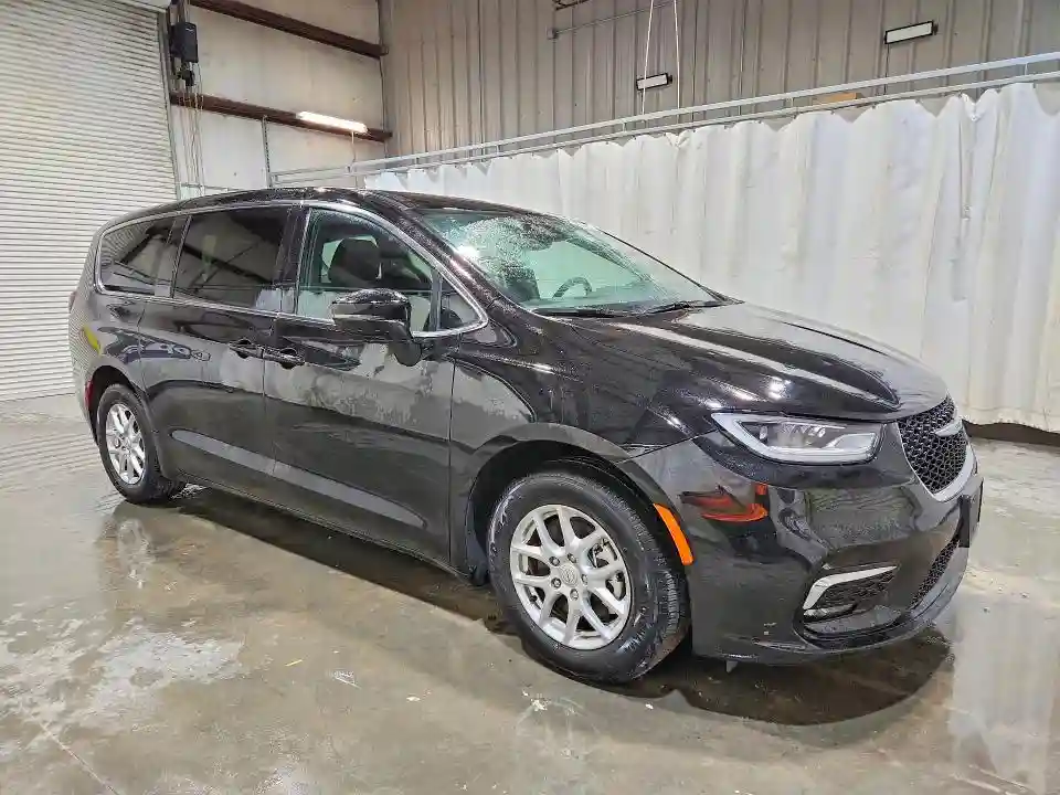 2C4RC1BGXSR614741 2025 CHRYSLER PACIFICA-3